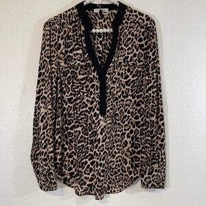 MNK Leopard Print Button Up Top Size Large